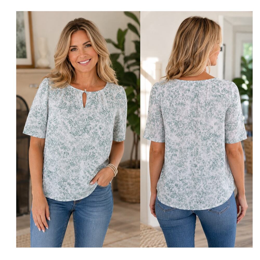 Emaline Women’s Medium Green Floral Print Keyhole Short Sleeve Top